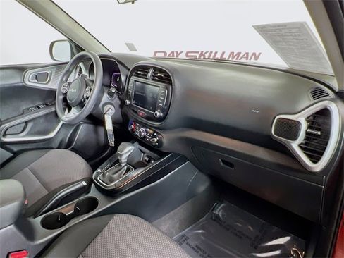 Used 2024 Kia Soul LX w/ Option Group 015 image 34