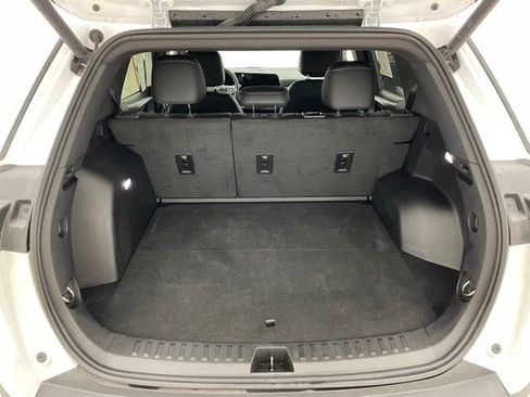 Certified 2025 Chevrolet Equinox LT w/ Convenience Package II image 11