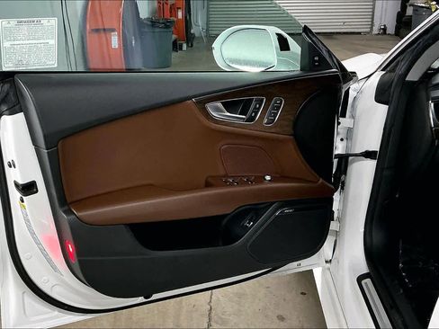 Used 2016 Audi A7 3.0T Premium Plus w/ 20" Wheel & Tire Package image 25