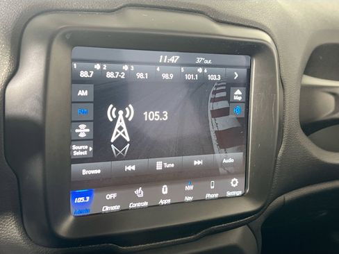 Used 2022 Jeep Renegade Limited w/ Sun, Sound & Wheels Group image 15