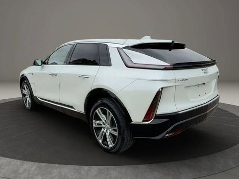 Used 2024 Cadillac Lyriq Tech w/ Driver Assist Package AWD/4WD image 4