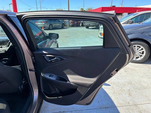 Used 2019 Chevrolet Malibu LT FWD image 14