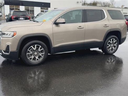 Used 2022 GMC Acadia SLE image 5