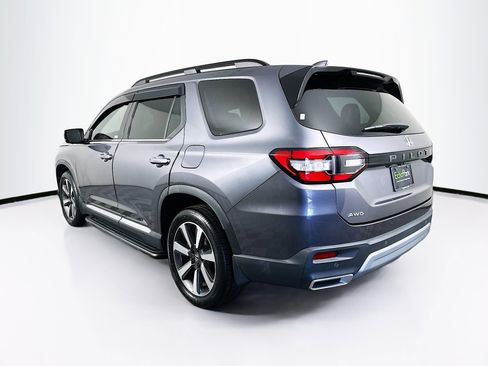Used 2023 Honda Pilot Elite image 5