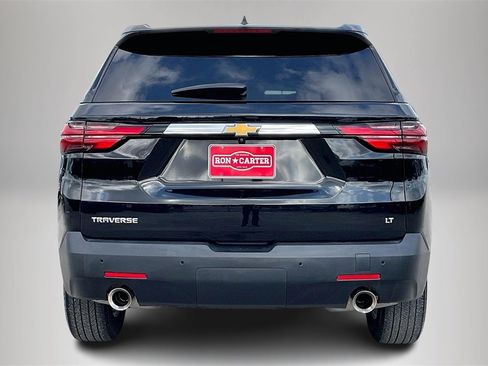 Used 2022 Chevrolet Traverse LT image 6