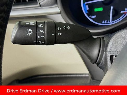 Certified 2023 Toyota Sienna Limited image 15