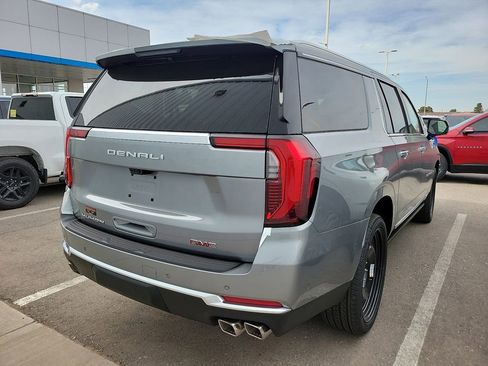 New 2026 GMC Yukon XL Denali image 4