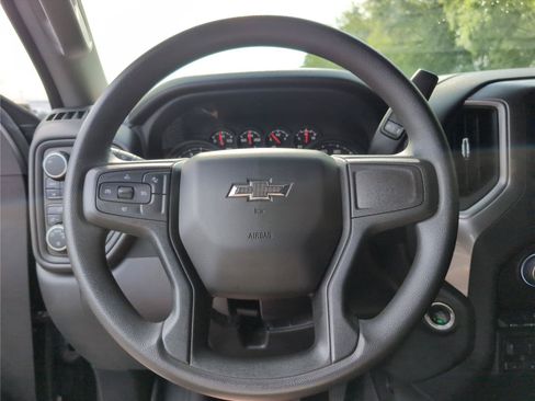 Used 2024 Chevrolet Silverado 1500 Custom Trail Boss AWD/4WD image 28