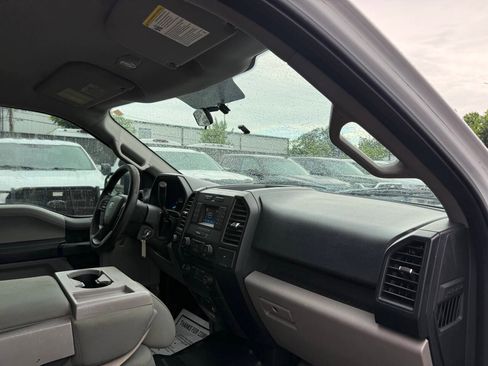Used 2016 Ford F150 XL w/ Equipment Group 101A Mid RWD image 9