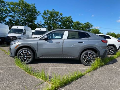 New 2026 BMW X2 xDrive28i w/ Technology Package AWD/4WD image 4