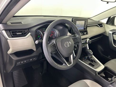 Used 2019 Toyota RAV4 XLE Premium w/ Cold Weather Package AWD/4WD image 14