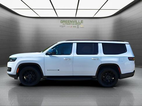 Used 2024 Jeep Wagoneer Series II image 3