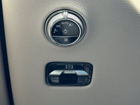 Certified 2026 Mercedes-Benz GLC 300 image 31