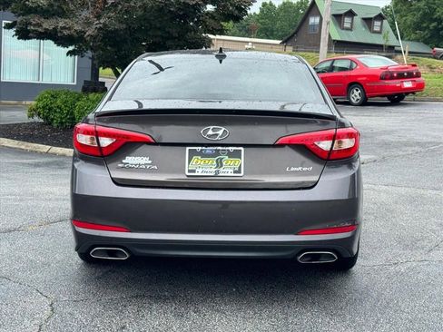 Used 2017 Hyundai Sonata Limited w/ Tech Package 03 FWD image 4