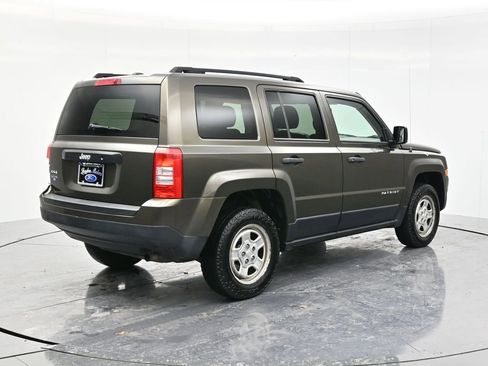 Used 2016 Jeep Patriot Sport image 5