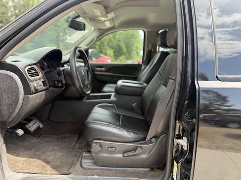 Used 2012 Chevrolet Avalanche LT w/ All-Star Edition RWD image 13