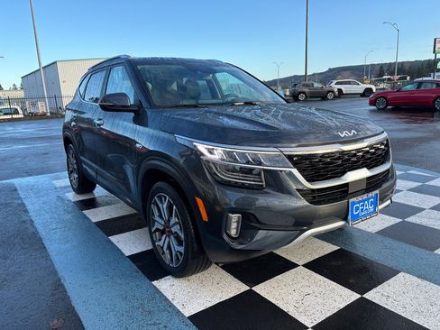 Used 2023 Kia Seltos SX image 7