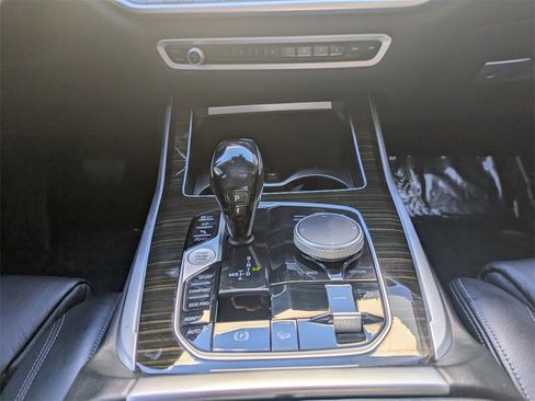 Used 2020 BMW X7 xDrive40i w/ Premium Package image 21