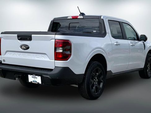 Used 2025 Ford Maverick Lariat w/ Black Appearance Package AWD/4WD image 12
