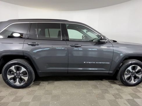 Used 2024 Jeep Grand Cherokee Limited 4xe w/ Trailer Tow Package AWD/4WD image 3