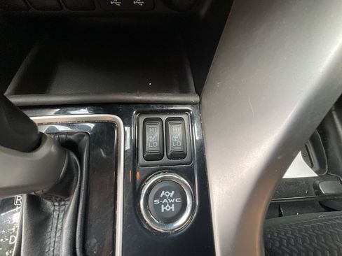 Used 2022 Mitsubishi Eclipse Cross LE AWD/4WD image 30