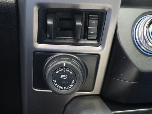 Used 2021 Ford F450 Platinum w/ FX4 Off-Road Package image 35