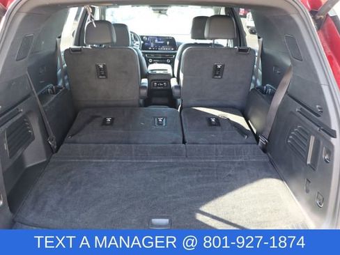 Used 2025 Chevrolet Traverse LT AWD/4WD image 11