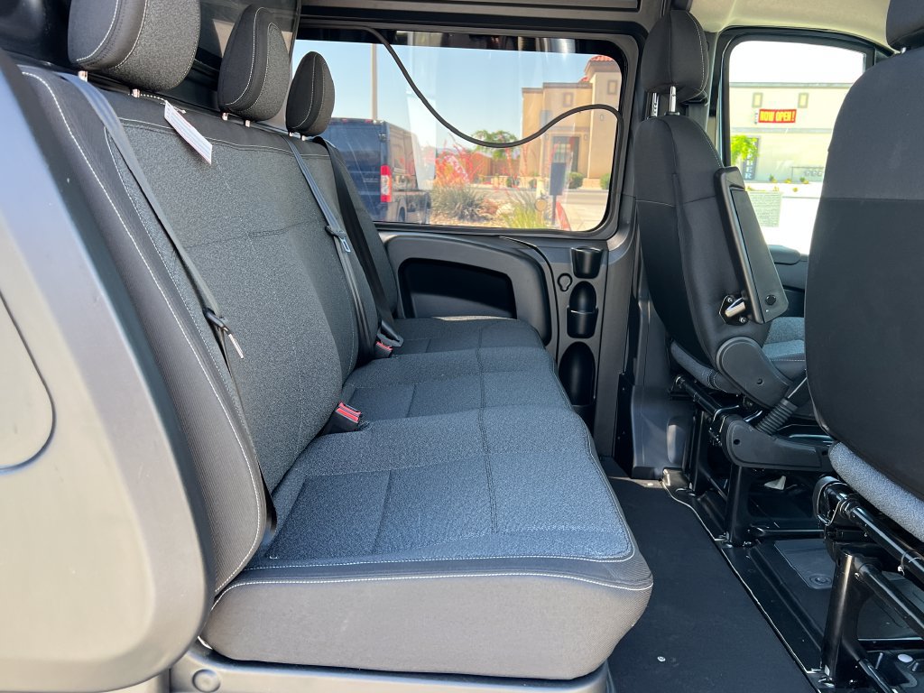 New 2026 RAM ProMaster 2500 w/ Crew Van Package FWD image 15