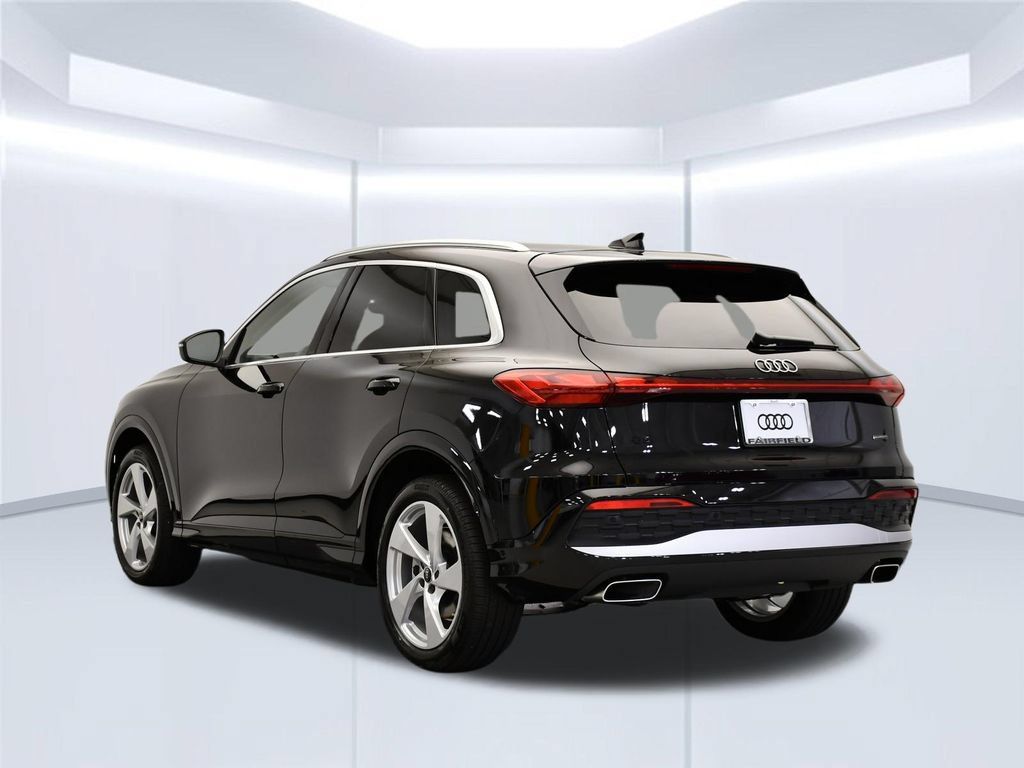 Used 2025 Audi Q5 Prestige AWD/4WD image 3
