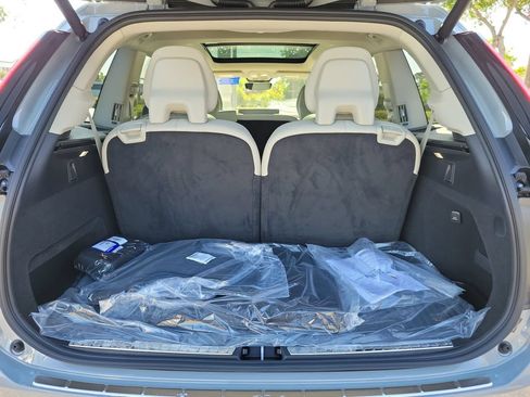 New 2026 Volvo XC90 B6 Ultra w/ Protection Package Premier AWD/4WD image 4