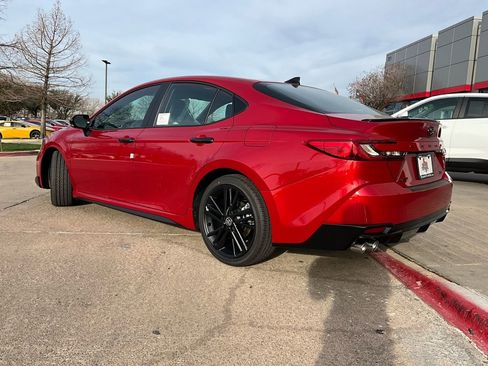 New 2026 Toyota Camry Hybrid image 7