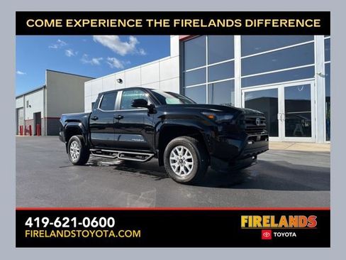 Used 2024 Toyota Tacoma SR5 image 1