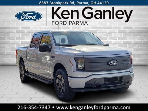 New 2025 Ford F150 Lightning Flash image 3