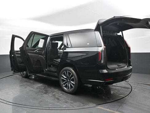 Used 2023 Cadillac Escalade Sport AWD/4WD image 50