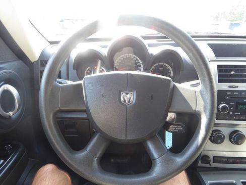 Used 2008 Dodge Nitro SXT image 47