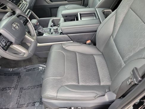 Used 2024 Toyota Tundra Limited image 22