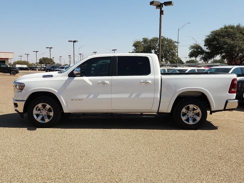 Used 2022 RAM 1500 Laramie AWD/4WD image 2