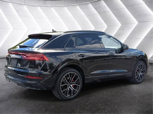 Used 2022 Audi Q8 Prestige AWD/4WD image 3