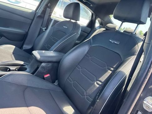 Used 2020 Kia Forte GT-Line w/ GT-Line Premium Package FWD image 11