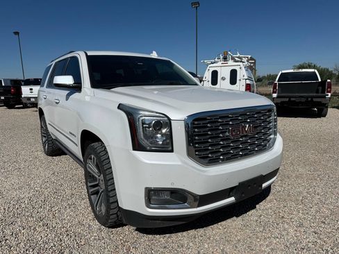 Used 2019 GMC Yukon Denali w/ Denali Ultimate Package AWD/4WD image 2