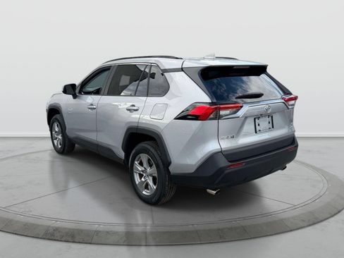 Used 2024 Toyota RAV4 XLE AWD/4WD image 4