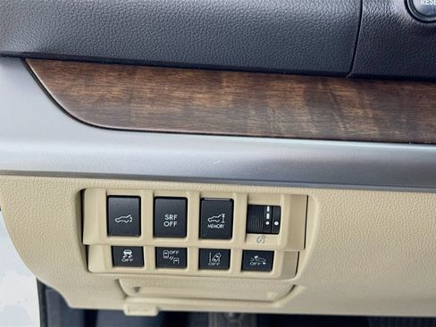 Used 2016 Subaru Outback 2.5i Limited AWD/4WD image 12