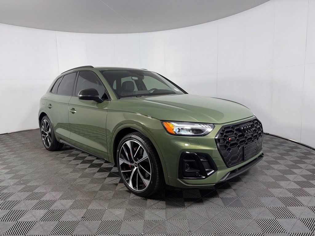 Used 2024 Audi SQ5 Prestige w/ Prestige Package AWD/4WD image 5