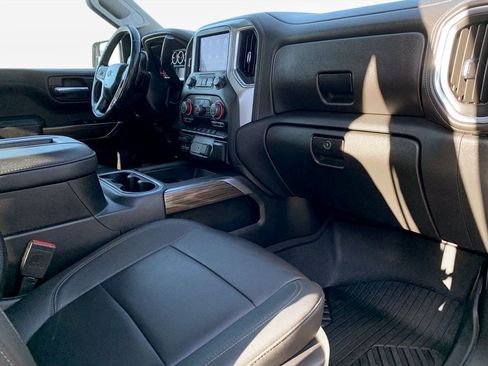 Used 2022 Chevrolet Silverado 1500 LT Trail Boss w/ Convenience Package II AWD/4WD image 32