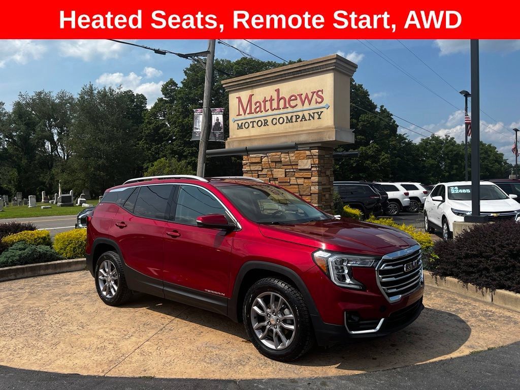 Used 2023 GMC Terrain SLT AWD/4WD image 1
