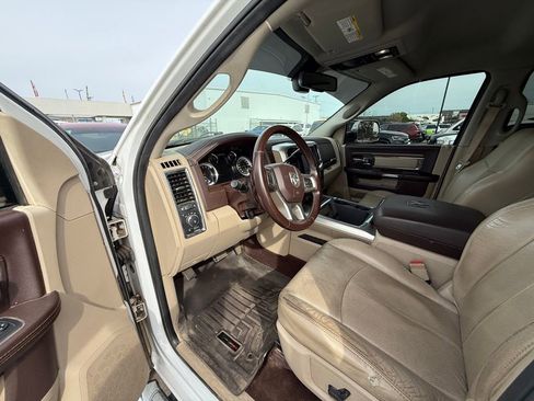 Used 2018 RAM 2500 Laramie image 9