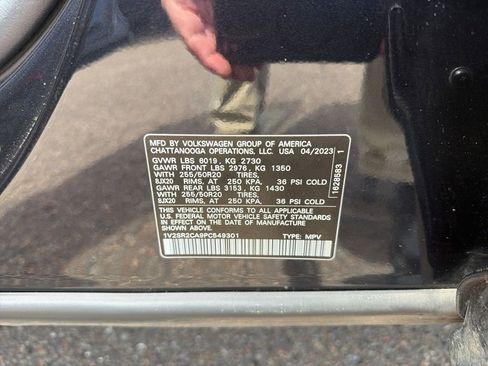 Used 2023 Volkswagen Atlas SEL R-Line AWD/4WD image 19