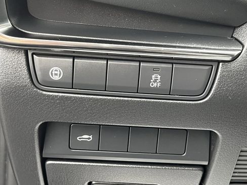 Used 2019 MAZDA MAZDA3 Sedan image 6