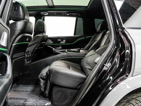 Used 2021 Mercedes-Benz Maybach GLS 600 4MATIC image 18