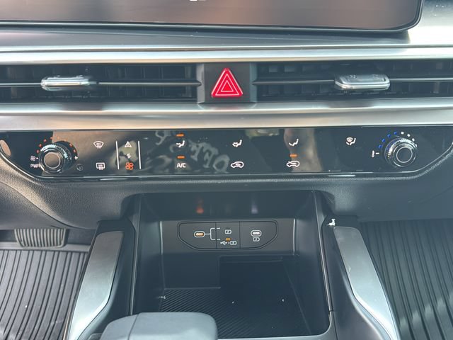 New 2026 Kia Sorento LX FWD image 26